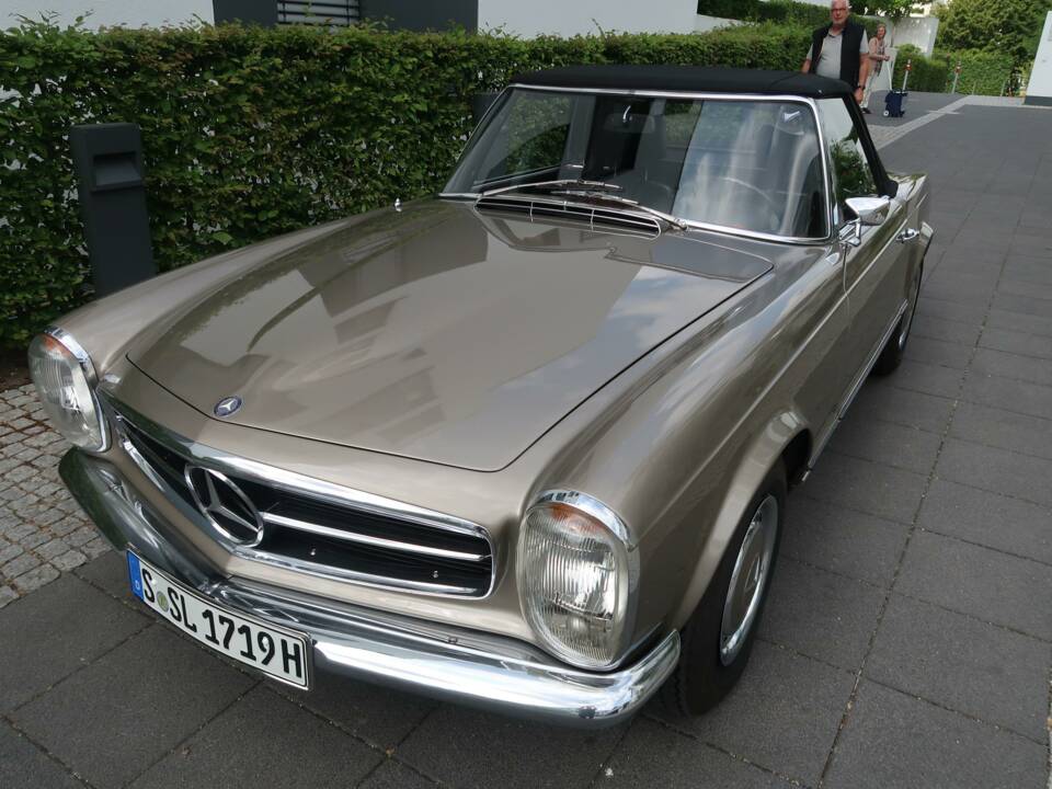 Imagen 2/43 de Mercedes-Benz 280 SL (1968)