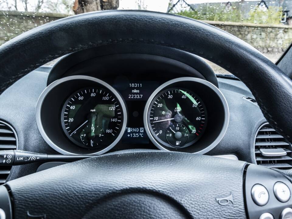 Immagine 7/43 di Mercedes-Benz SLK 350 (2004)