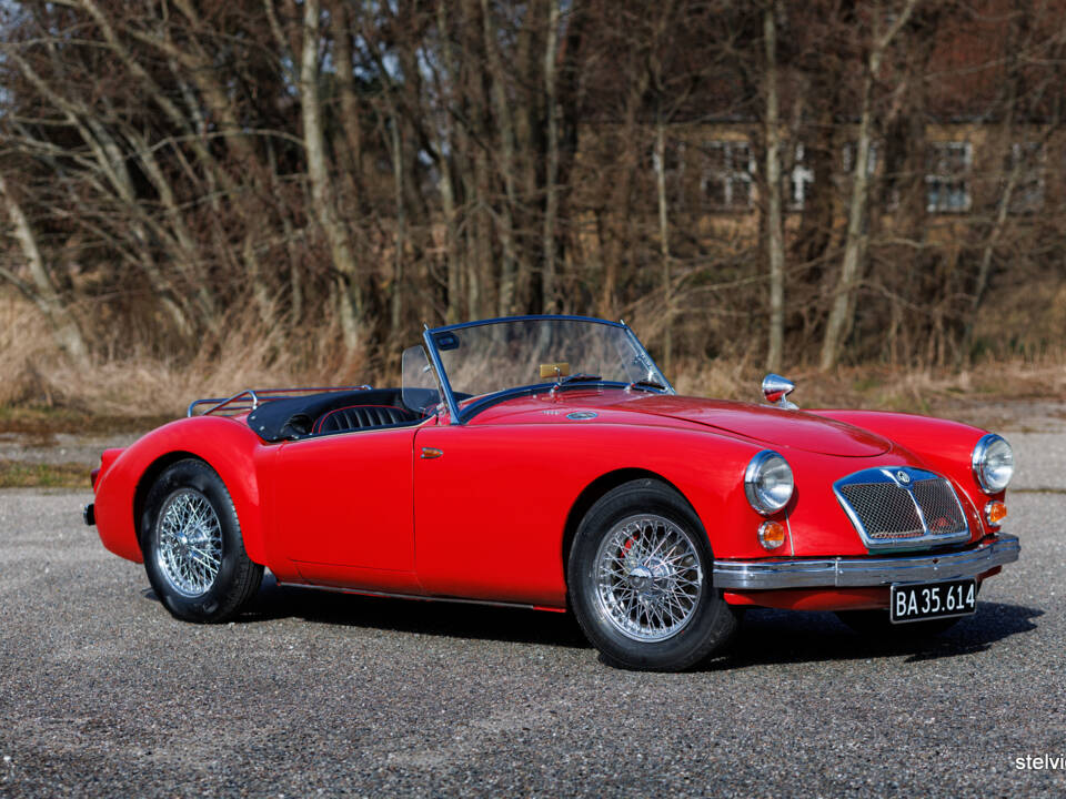 Afbeelding 7/43 van MG MGA 1600 (1960)