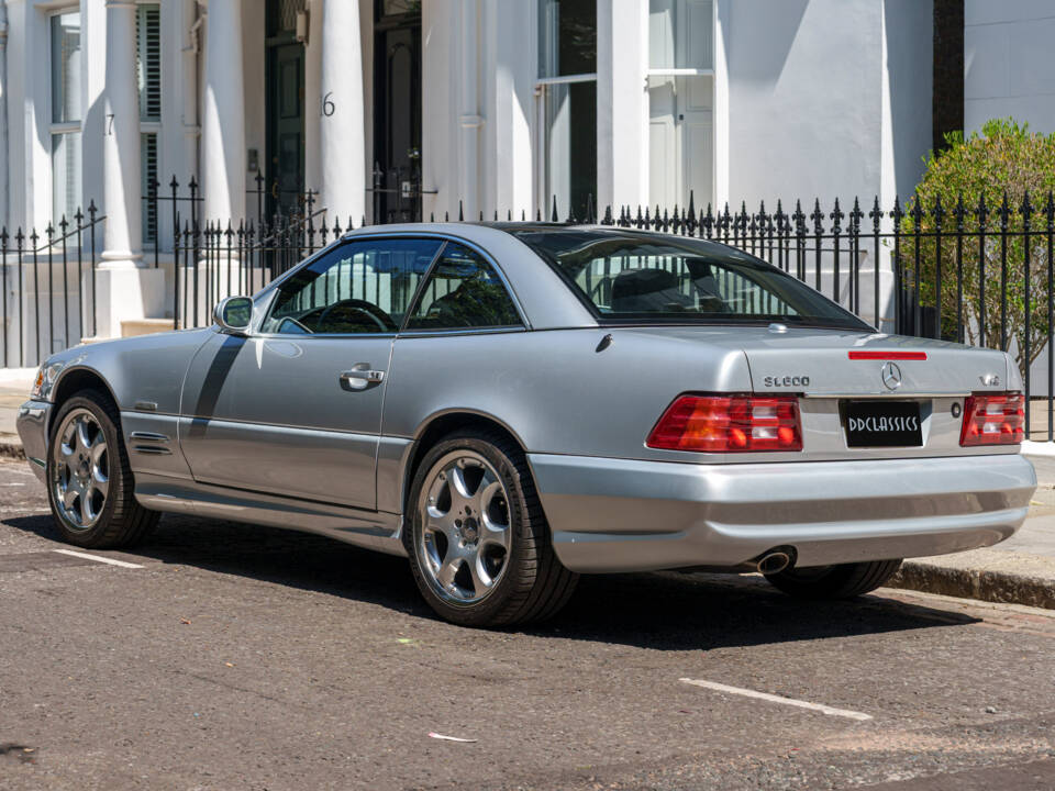 Bild 4/33 von Mercedes-Benz SL 600 (2002)