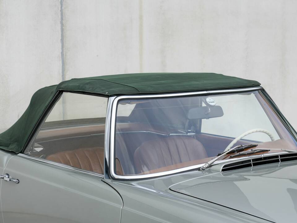 Imagen 38/41 de Mercedes-Benz 280 SL (1971)
