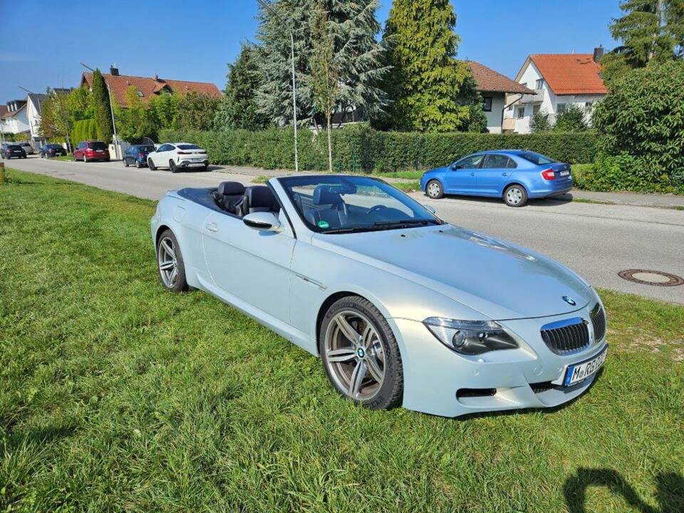 Image 9/63 of BMW M6 (2007)