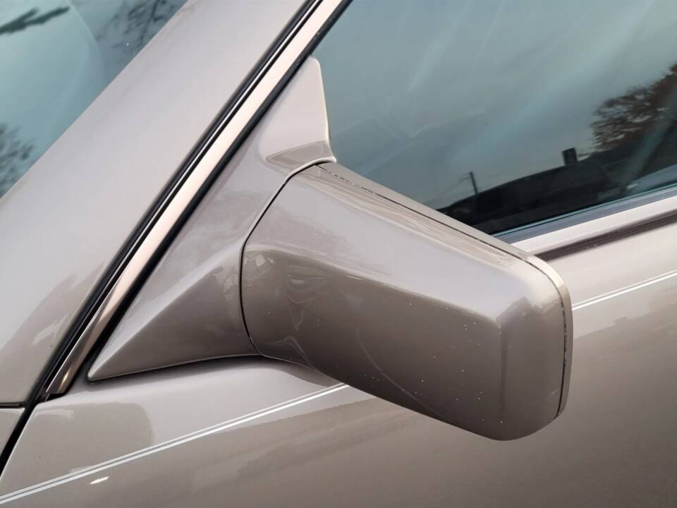 Image 7/17 of Mercedes-Benz 500 SL (1991)