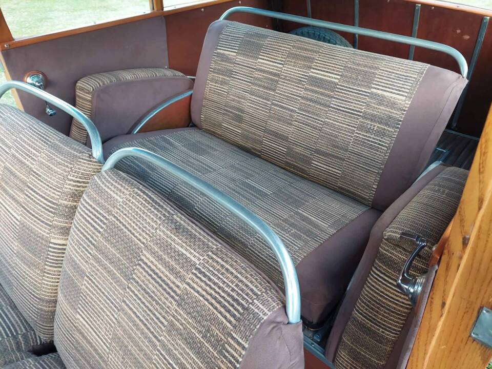 Image 62/93 of FIAT 1100-103 Familiare Viotti (1949)