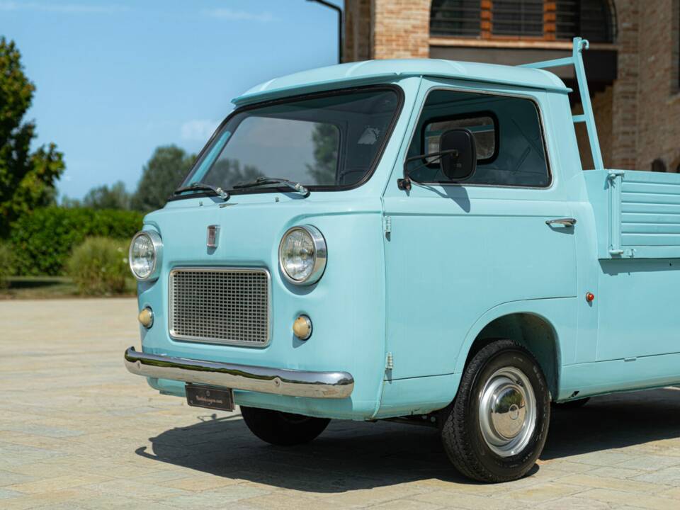 Bild 20/50 von FIAT 600 T Coriasco (1968)