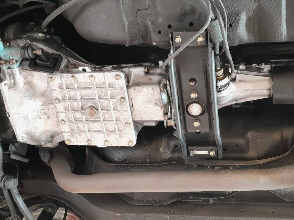 Image 47/49 of Mitsubishi Starion (1989)