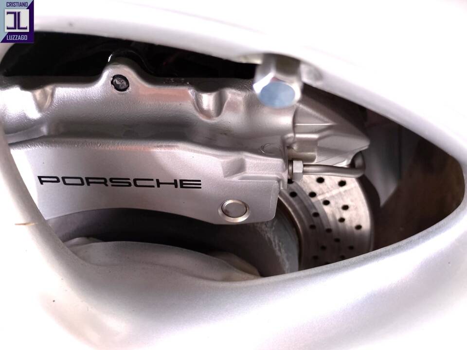Bild 63/93 von Porsche 911 Carrera 4 (1998)