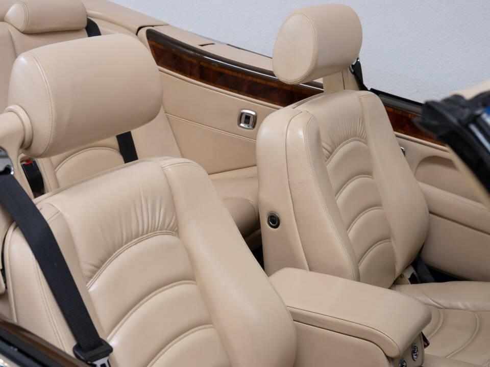 Afbeelding 20/31 van Bentley Azure (1999)