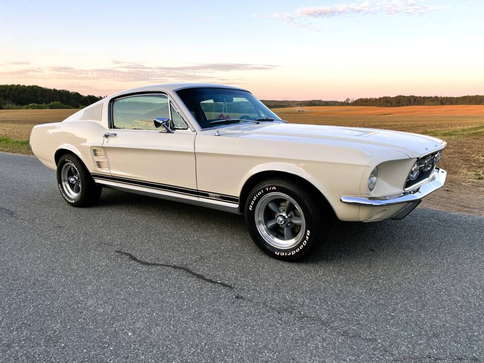 Image 26/45 of Ford Mustang 289 (1967)