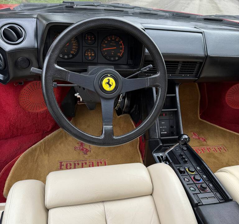 Image 8/8 of Ferrari Testarossa (1989)