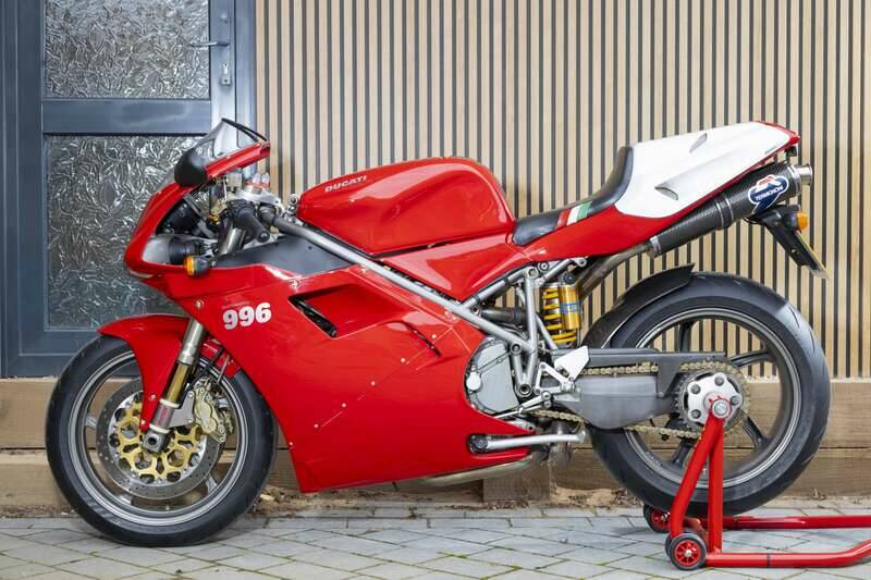Bild 2/42 von Ducati 996 (2001)