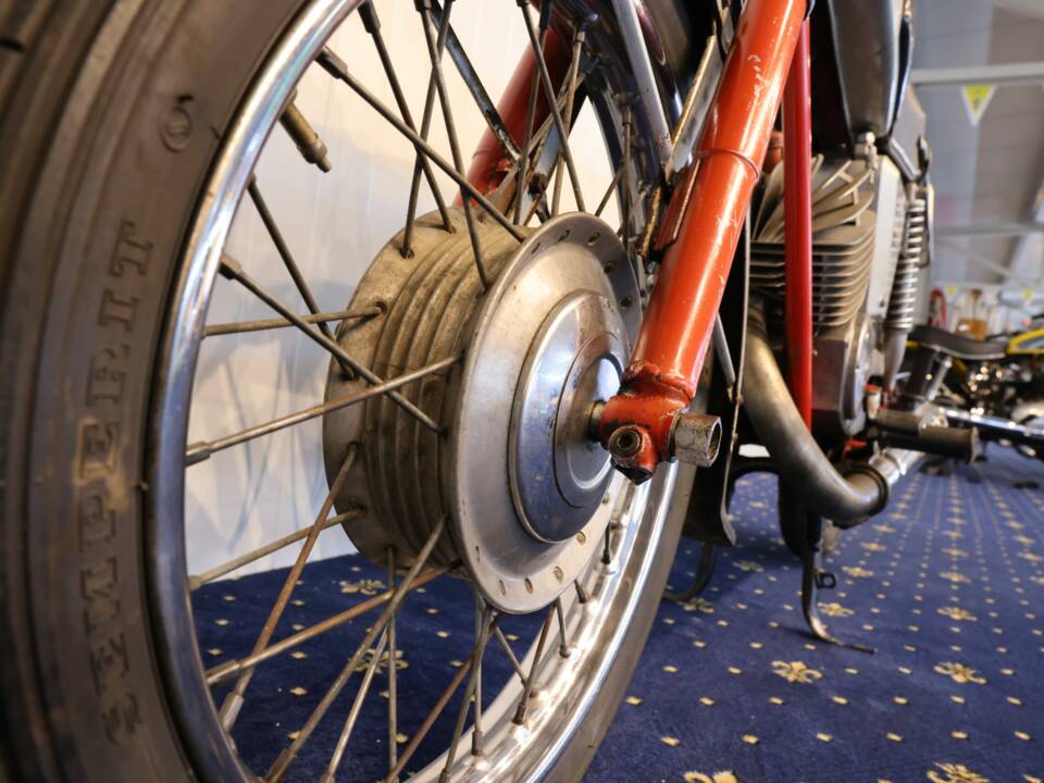 Image 23/28 of Puch M 125 (1968)