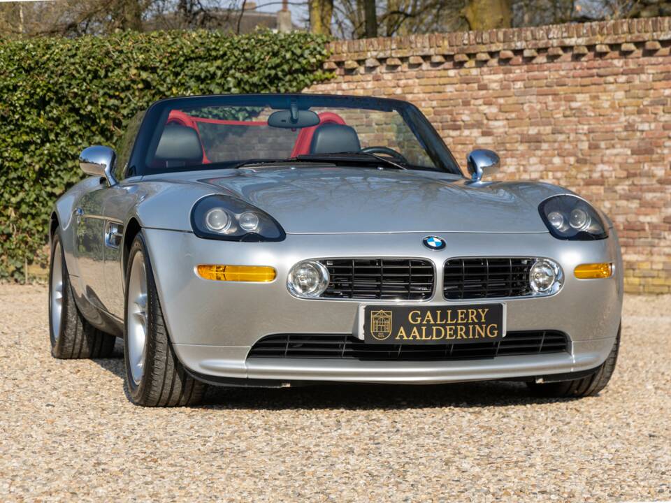 Image 28/50 of BMW Z8 (2002)