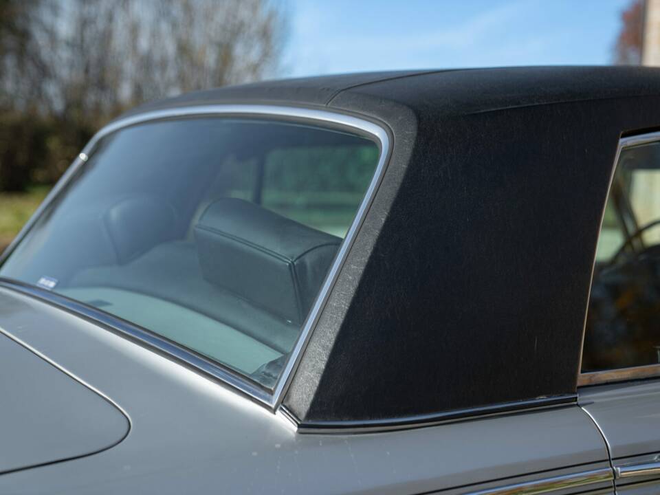 Image 28/50 of Bentley T 1 (1975)