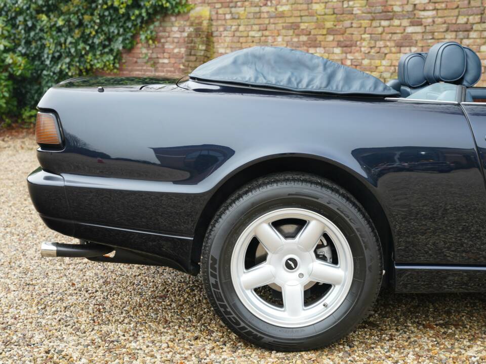 Image 27/50 of Aston Martin Virage Volante (1994)