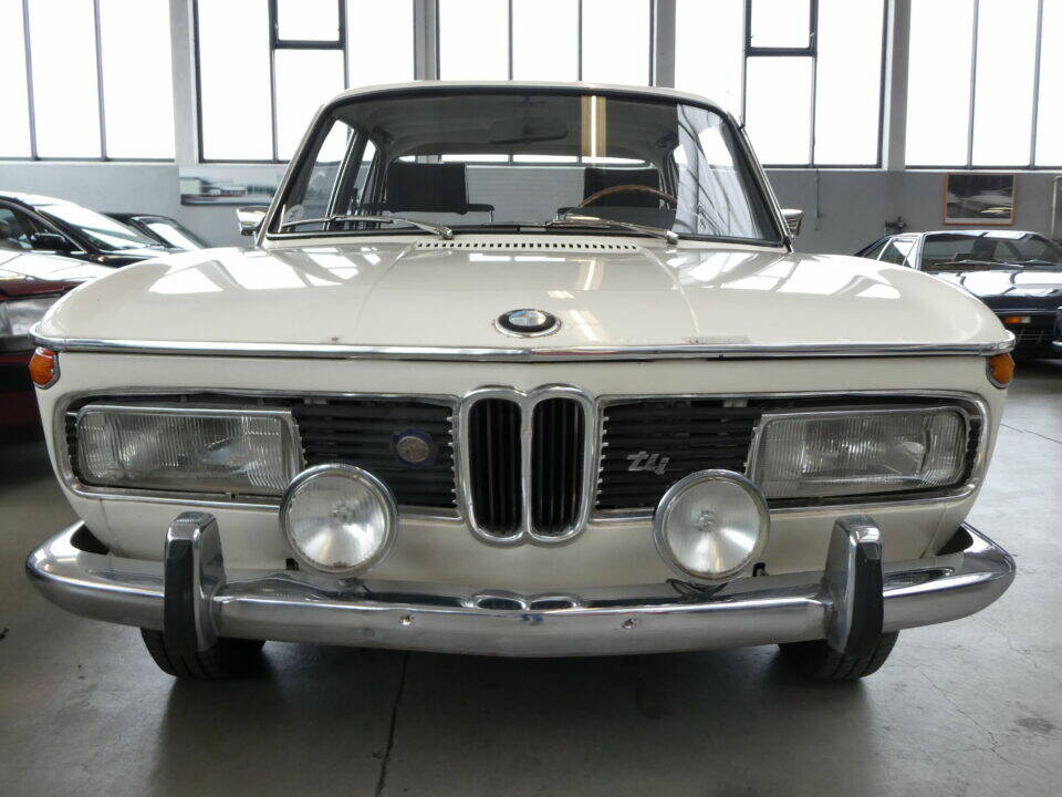 Image 1/43 de BMW 2000 tii (1971)