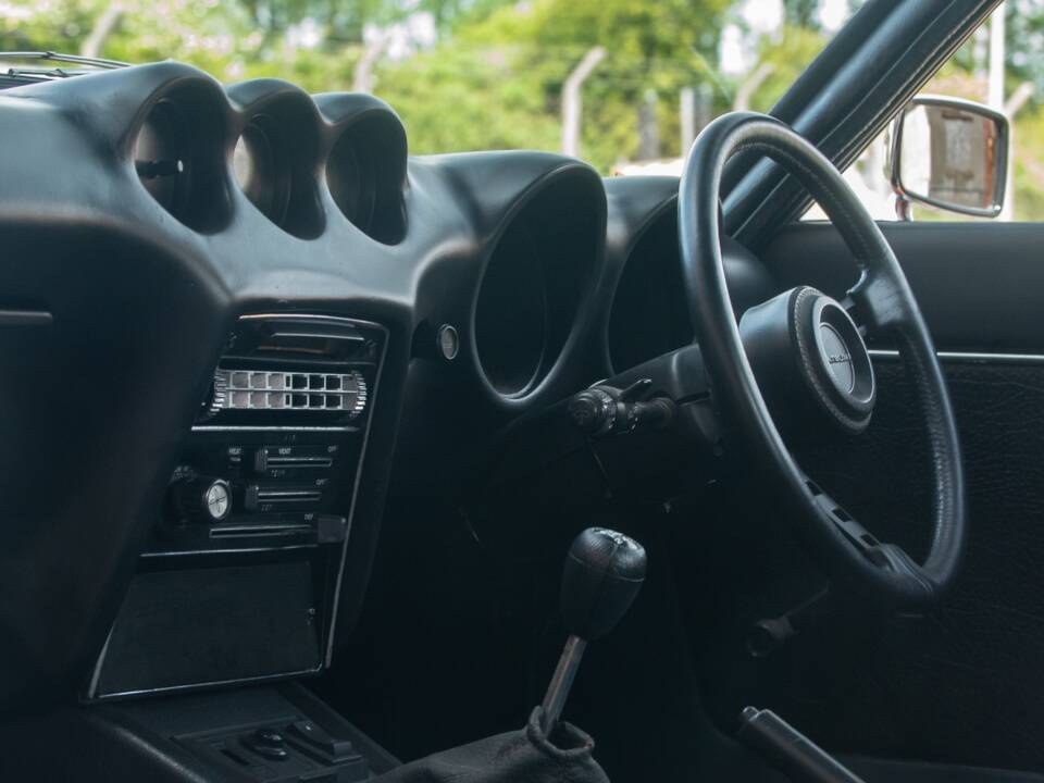 Image 41/50 of Datsun 240 Z (1972)