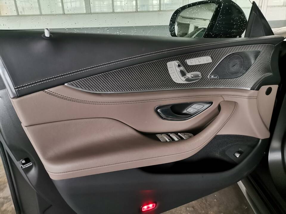 Immagine 14/56 di Mercedes-AMG GT 53 4MATIC+ (2019)