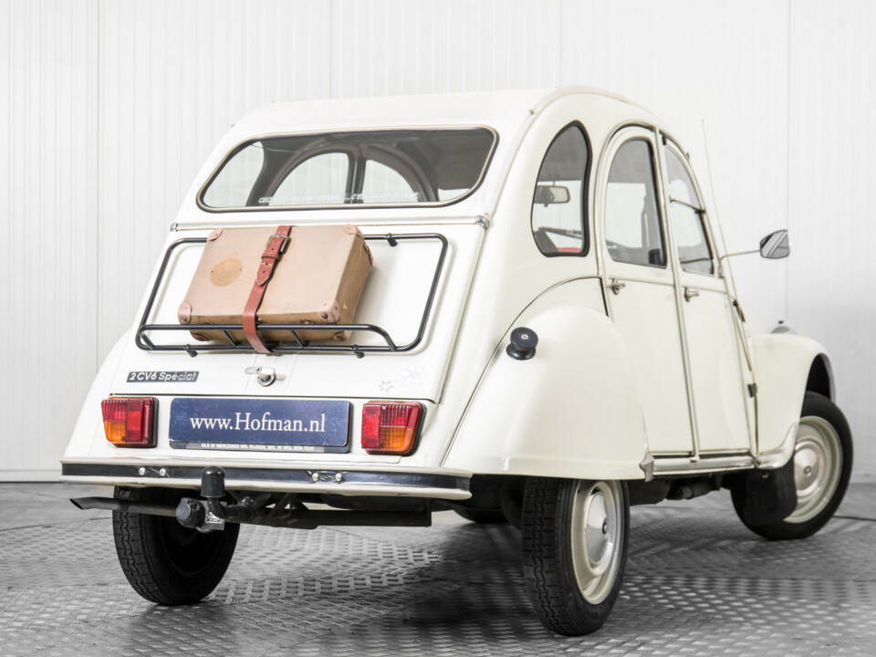 Image 44/50 de Citroën 2 CV 6 (1987)