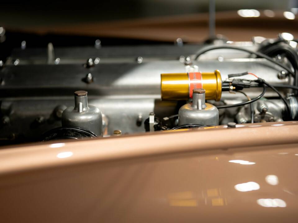 Image 39/50 of Jaguar XK 120 OTS (1952)