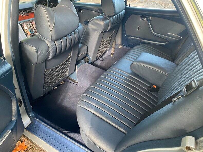Image 37/50 of Mercedes-Benz 450 SEL 6,9 (1978)