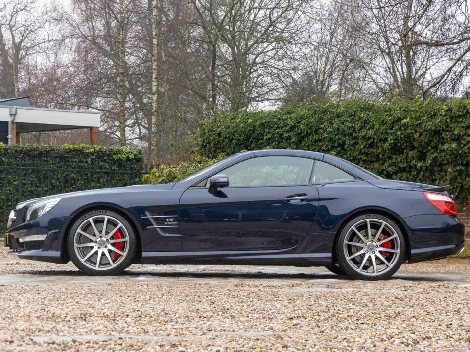 Immagine 15/50 di Mercedes-Benz SL 63 AMG (2012)