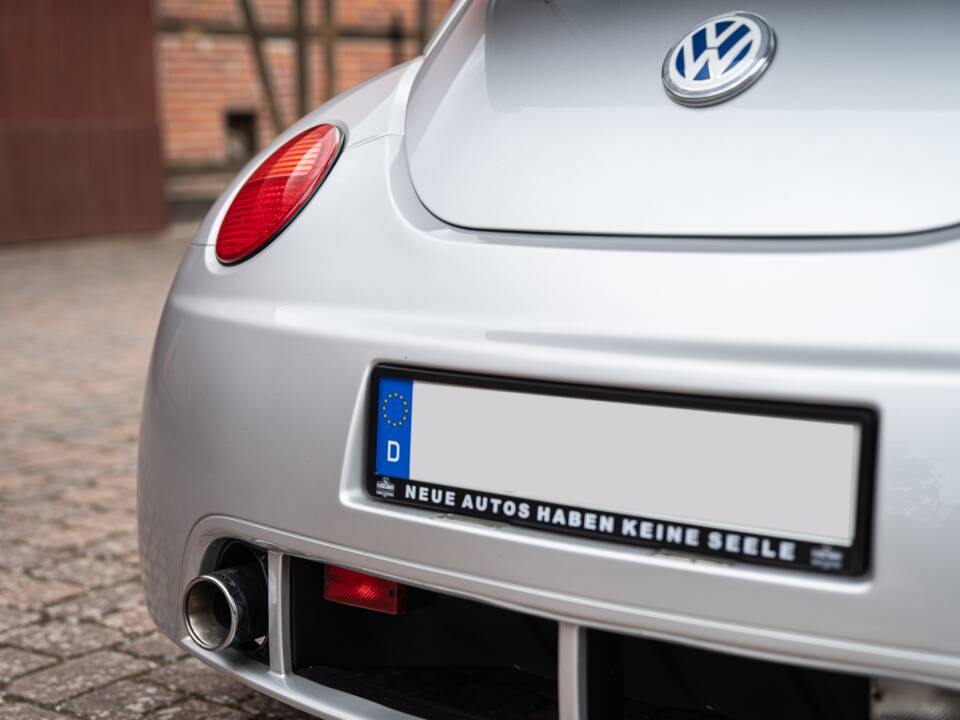 Image 16/48 of Volkswagen New Beetle RSI (2003)