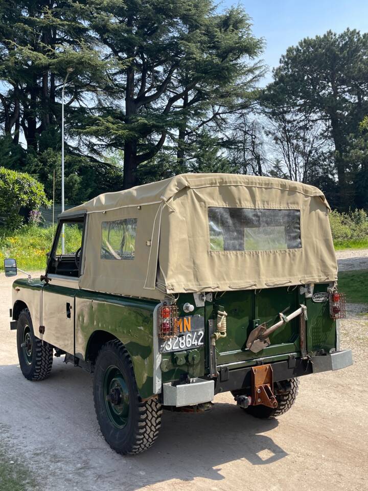 Image 5/20 of Land Rover 88 (1965)