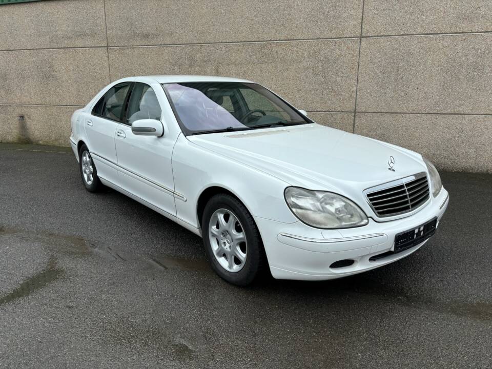 Imagen 4/20 de Mercedes-Benz S 430 (2000)