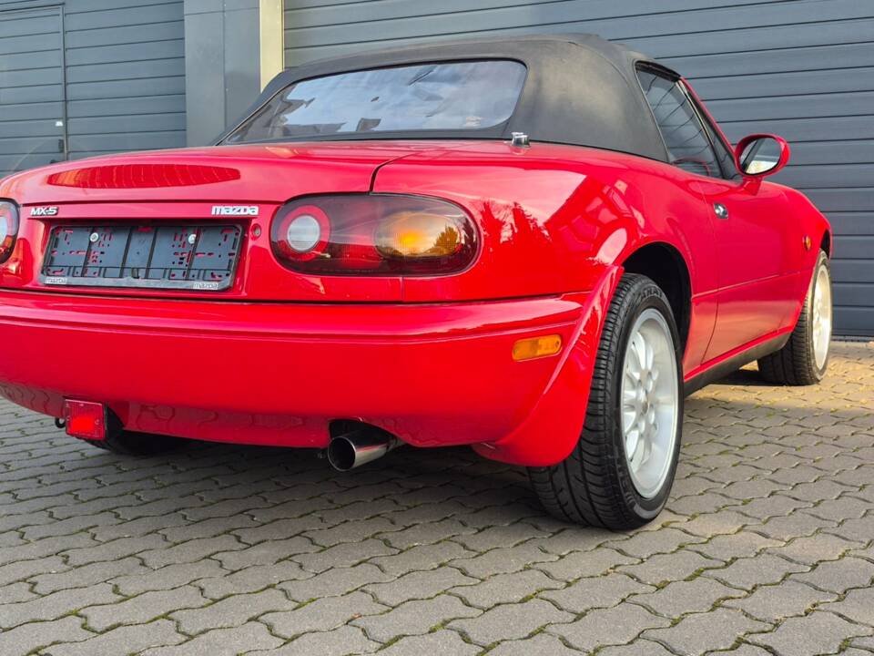 Image 10/56 de Mazda MX-5 1.8 (1995)