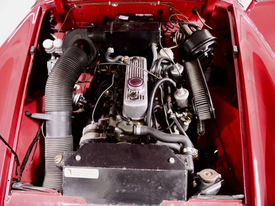 Image 24/50 of MG Midget GAN5 (1970)