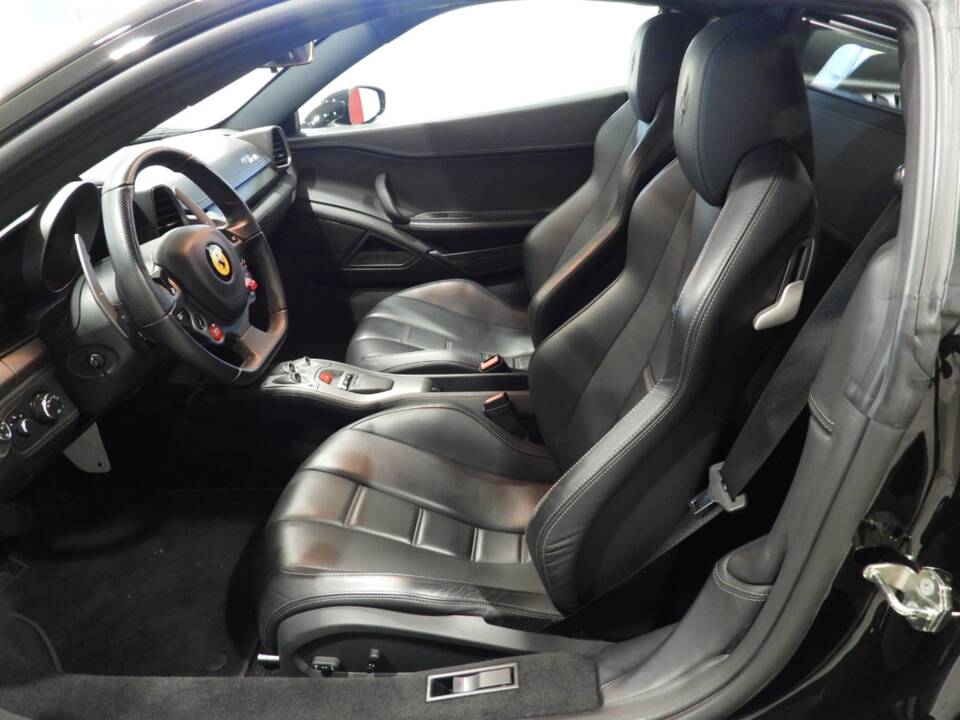 Image 5/15 de Ferrari 458 Italia (2011)