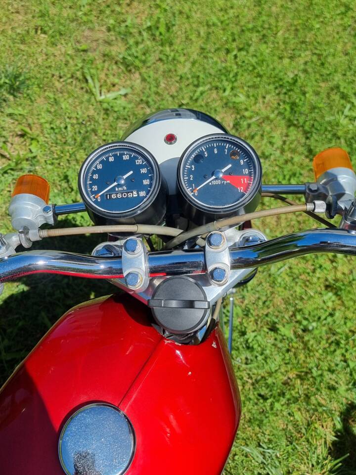Image 10/63 of Honda CB 250 K2 (1970)