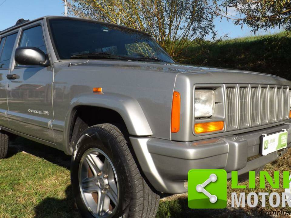 Afbeelding 9/10 van Jeep Cherokee 2.5 TD (2000)