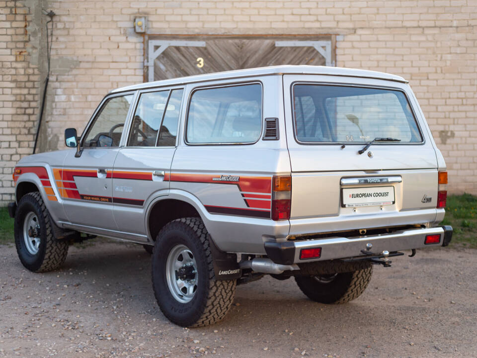 Image 42/100 of Toyota Land Cruiser HJ61 GX (1987)