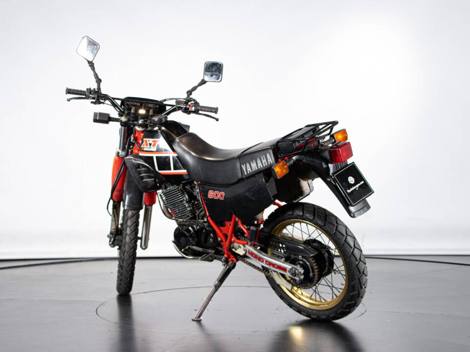 Bild 2/50 von Yamaha XT 600 E (1985)