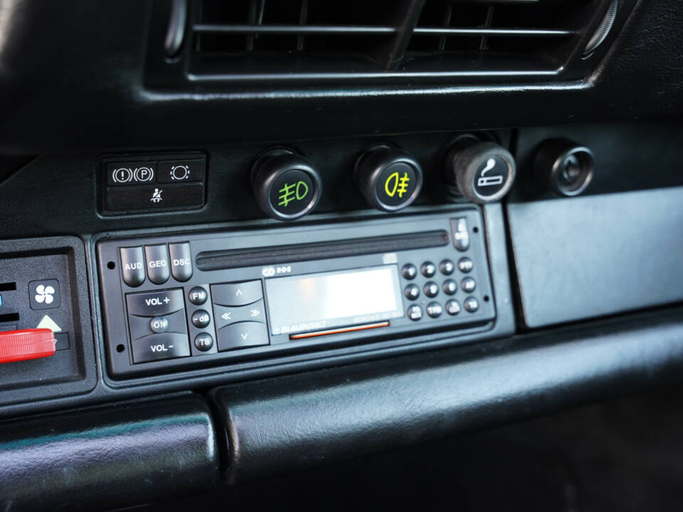Image 41/50 of Porsche 911 Turbo 3.3 (1986)