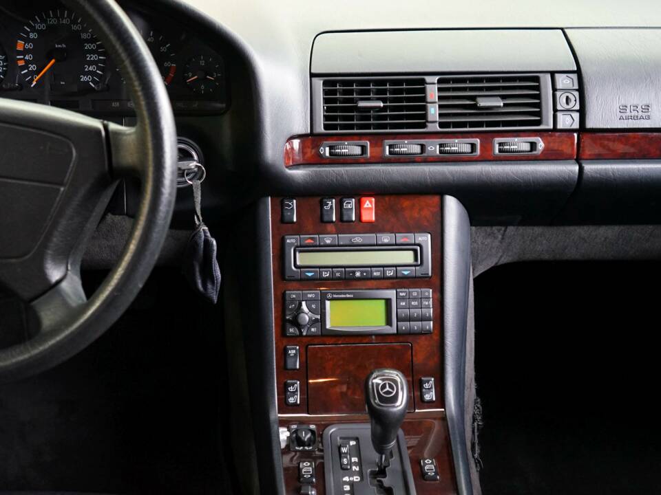 Bild 23/36 von Mercedes-Benz S 500 (1996)