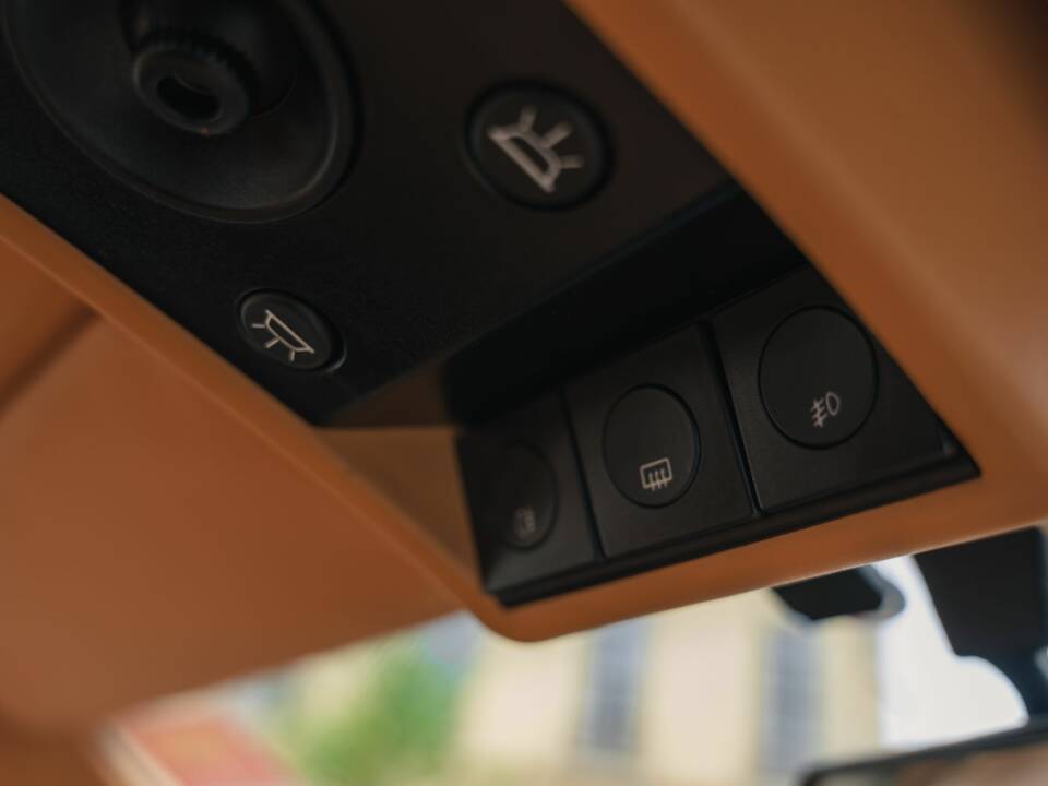 Image 38/46 of Ferrari 512 TR (1994)