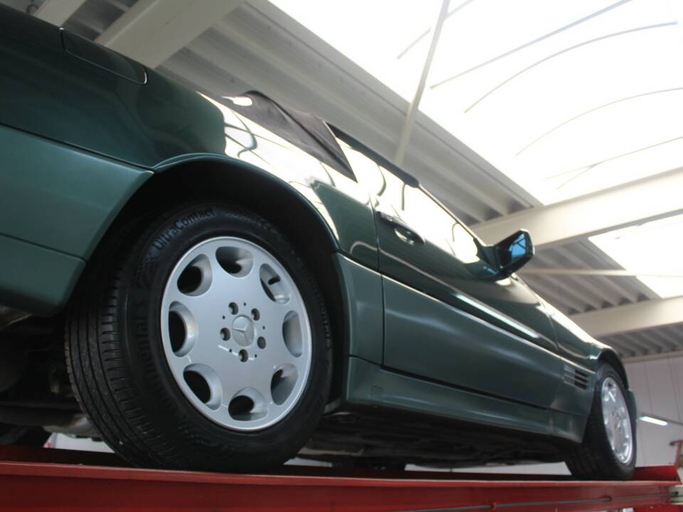 Afbeelding 10/50 van Mercedes-Benz 300 SL-24 (1992)