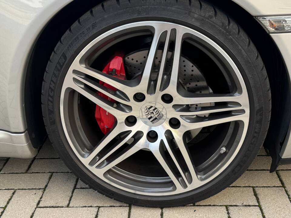 Image 13/59 of Porsche 911 Carrera S (2006)