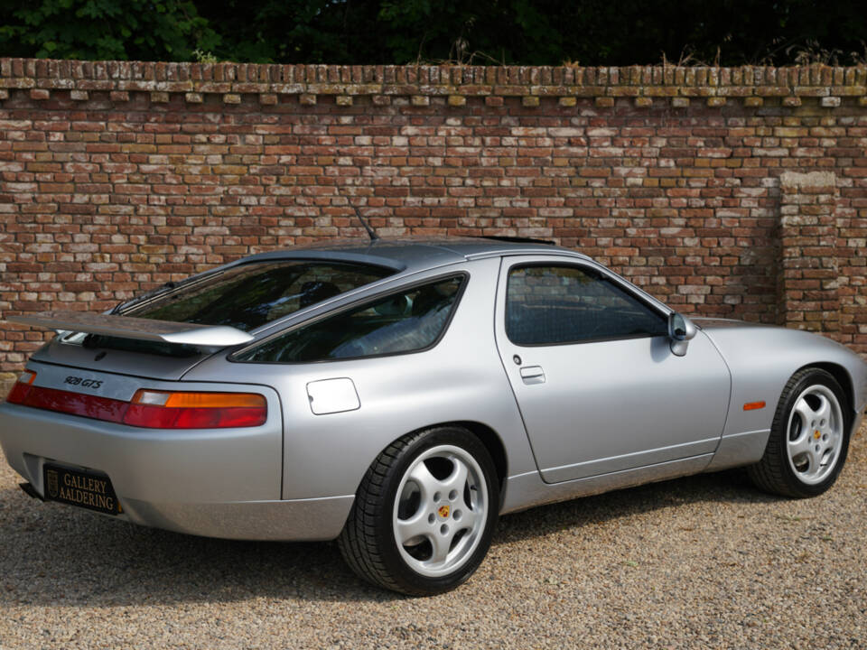 Immagine 45/50 di Porsche 928 GTS (1993)