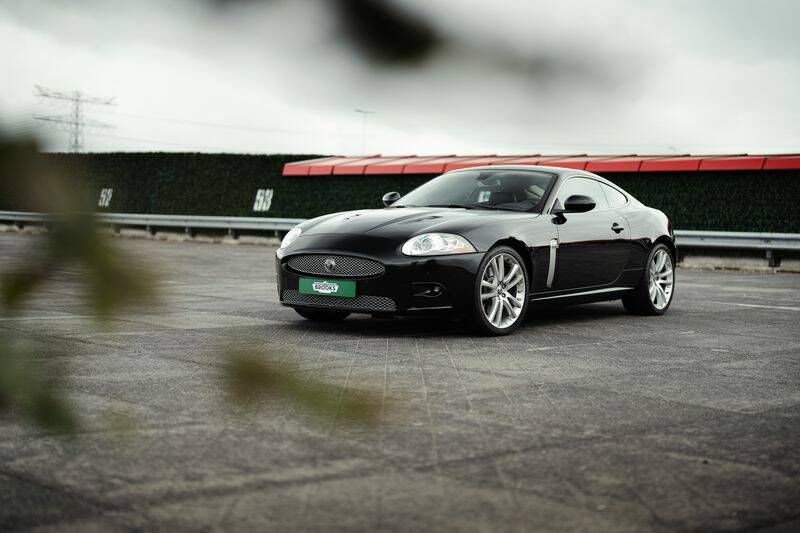 Imagen 4/37 de Jaguar XKR (2008)