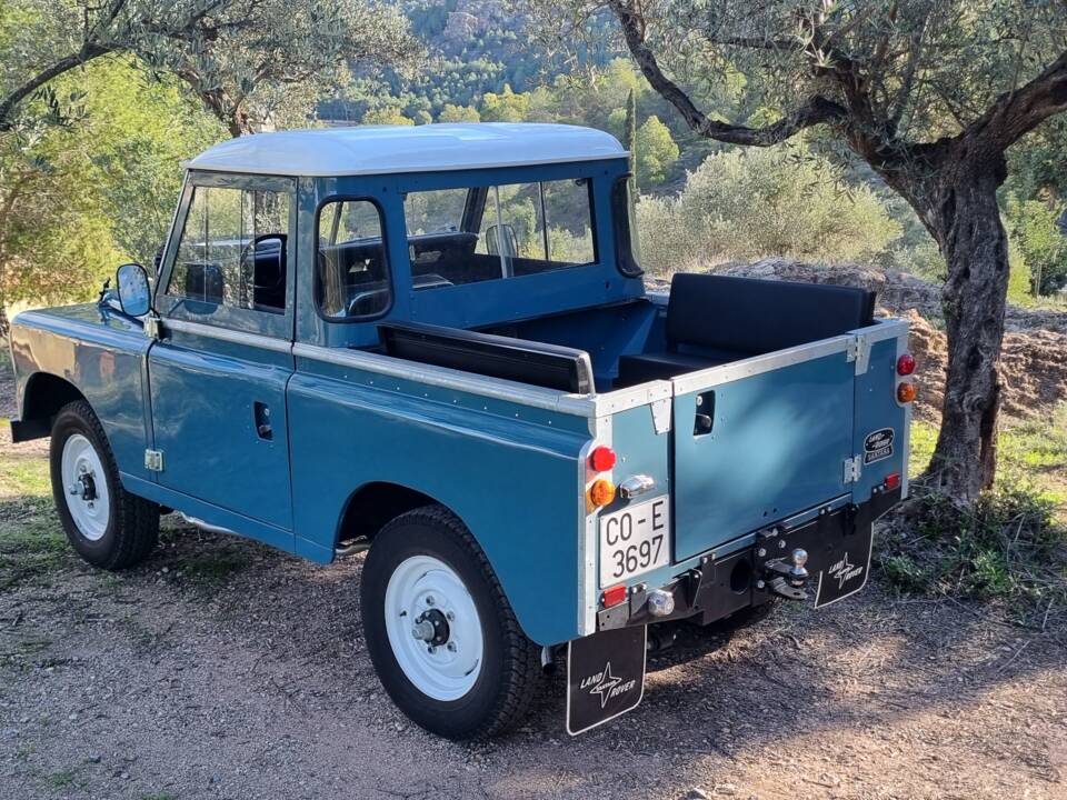 Bild 2/35 von Land Rover 88 (1976)