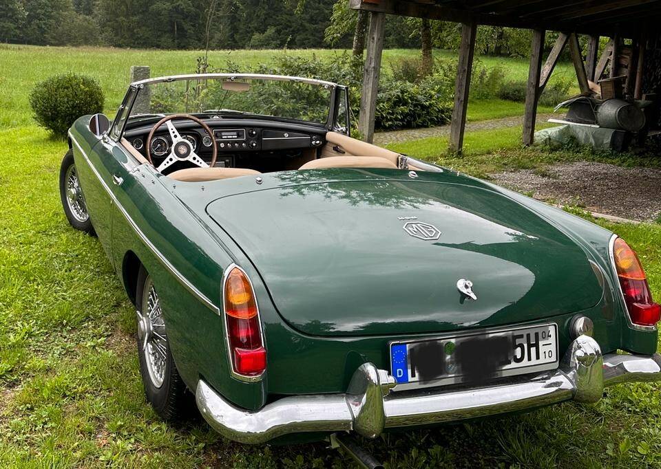 Image 5/18 of MG MGB (1965)