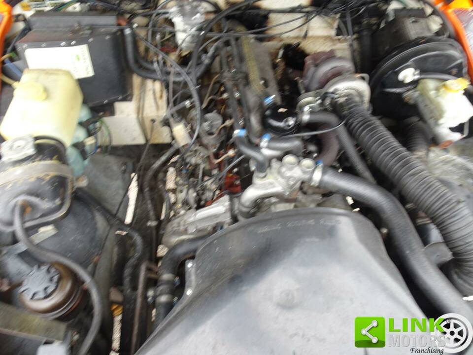 Image 21/38 of Land Rover 90 (1987)