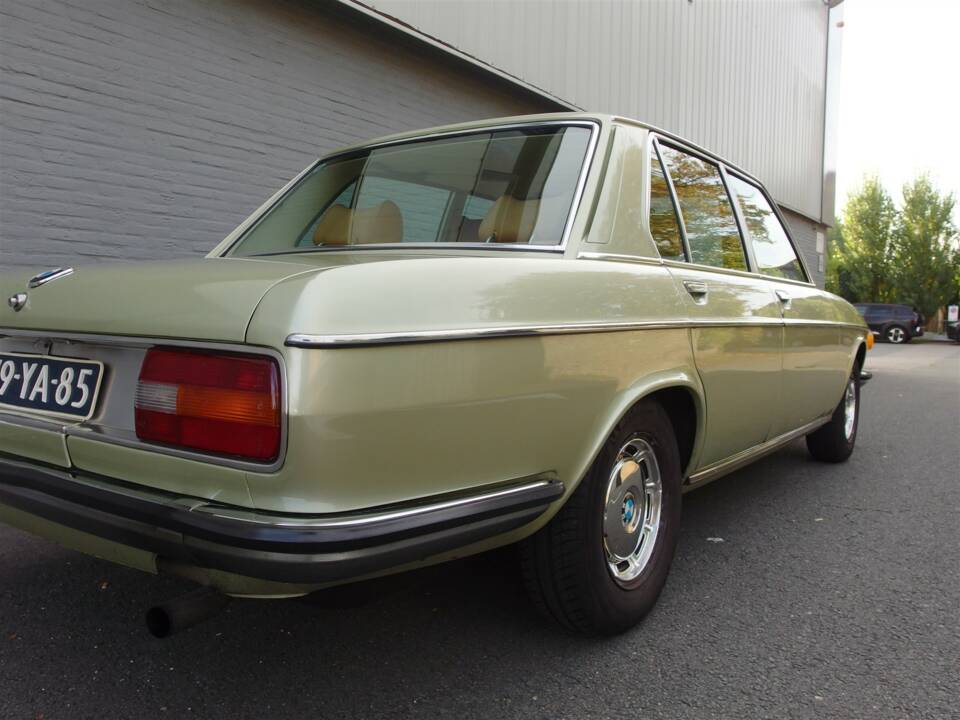 Image 26/95 de BMW 2500 (1977)