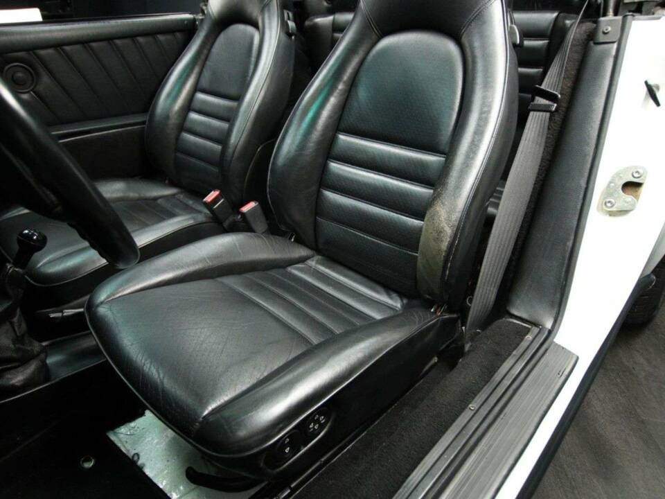 Image 11/30 of Porsche 911 Carrera 3.2 (1986)