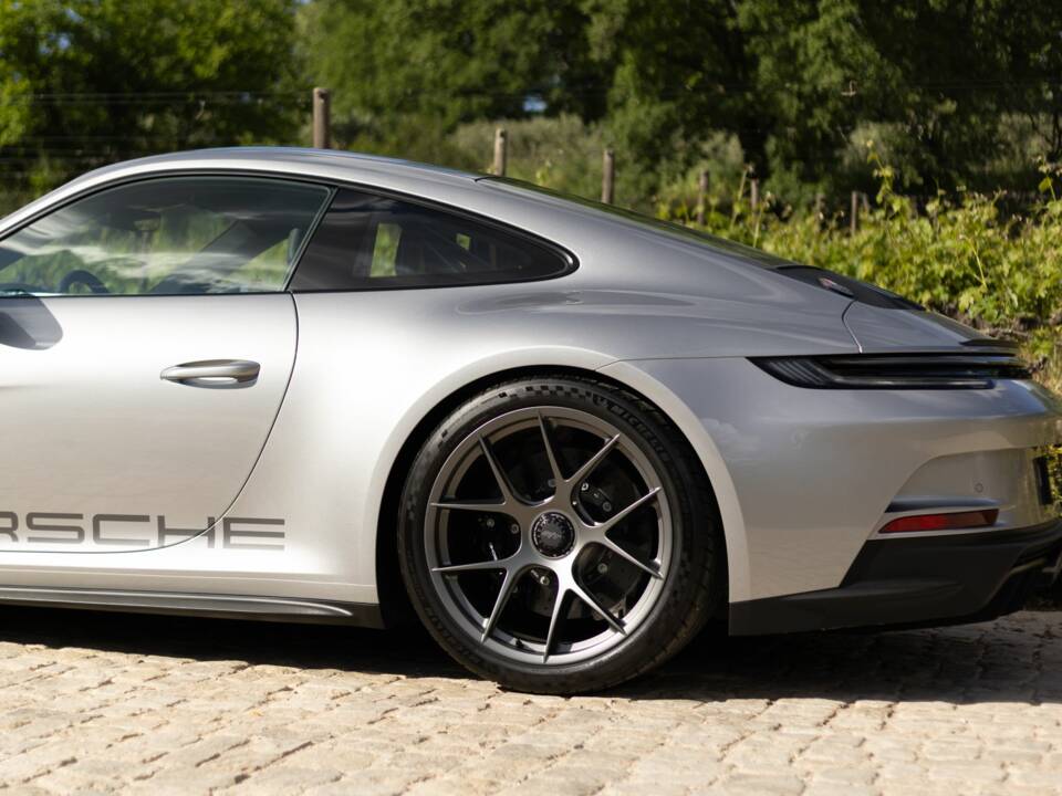 Imagen 58/80 de Porsche 911 S/T (2023)