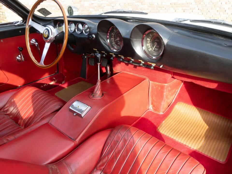 Bild 37/50 von Ferrari 250 GT/L Lusso (1964)